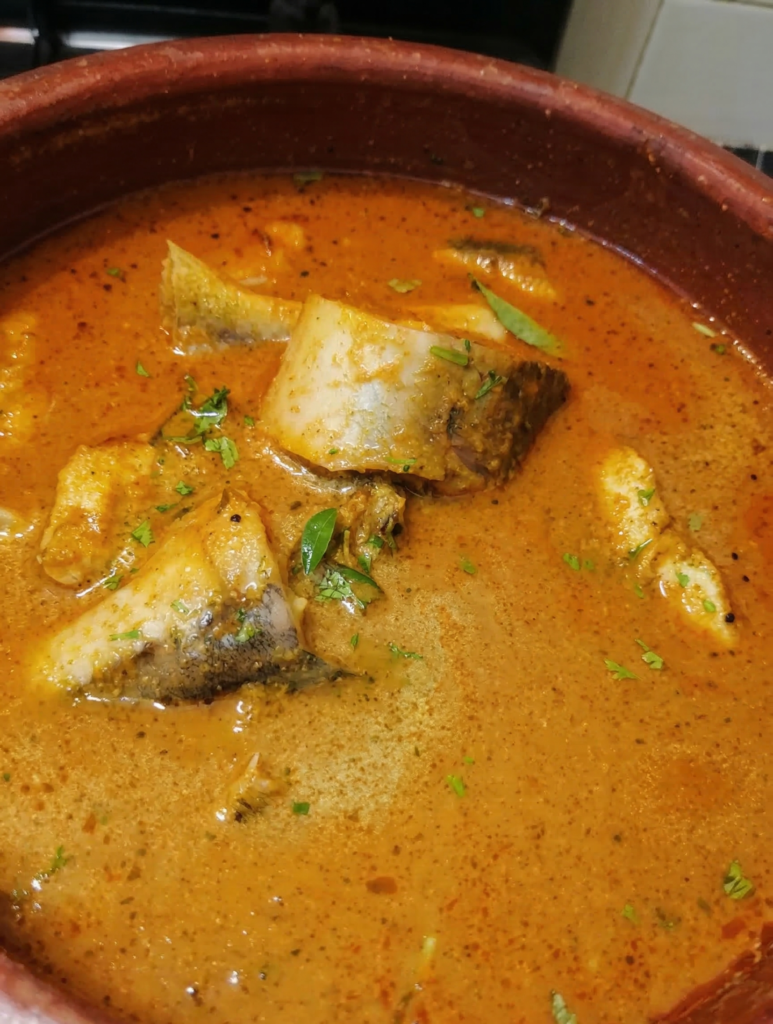மீன் குழம்பு (Fish Kolambu)..!